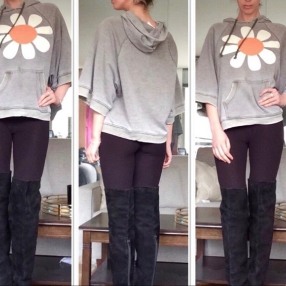 WILDFOX  Daisy hooded sweatshirt - Picture 4 of 7